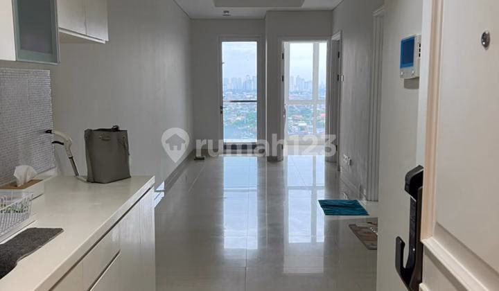 Apartemen Central Park Jual Studio Central Park 52m² - Berlokasi di Central Park, Jak #385184