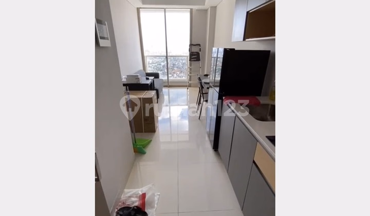 Apartemen Taman Anggrek Jual Studio 43m² - Condominium 2 lantai di Taman #576687
