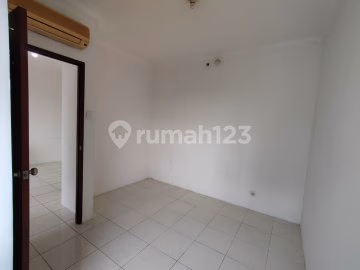 Apartemen Central Park Sewa Studio Central Park - Di Central Park, Jakarta Barat #678867 - foto 2