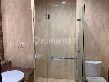 Apartemen Senayan Jual 4BR+ Senayan - Unit apartemen 1 lantai di kaw #694963 - foto 4