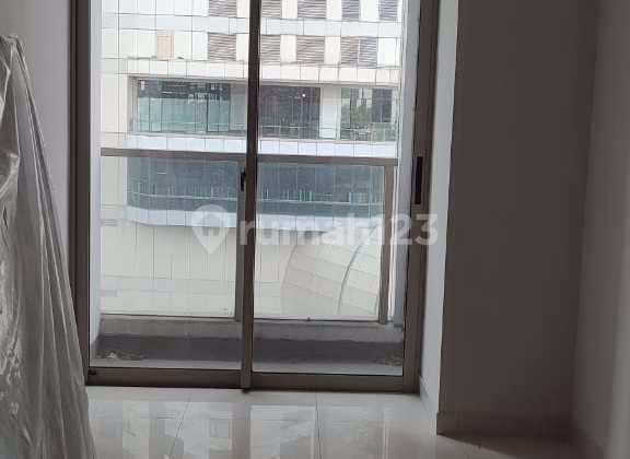 Apartemen Taman Anggrek Jual Studio 50m² - Condominium 2 lantai di Taman #671413
