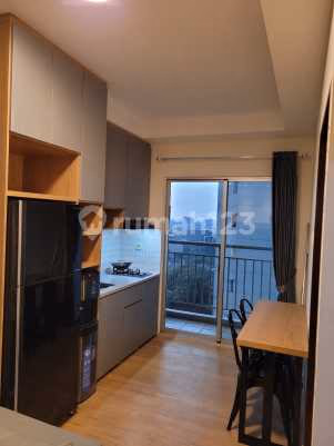 Apartemen Central Park Sewa Studio Central Park - Condominium 2 lantai di kawasa #284589 - foto 2