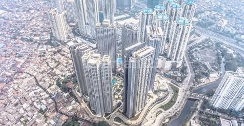 Apartemen Taman Anggrek Jual Studio 28m² - Condominium 1 lantai di Taman #686945