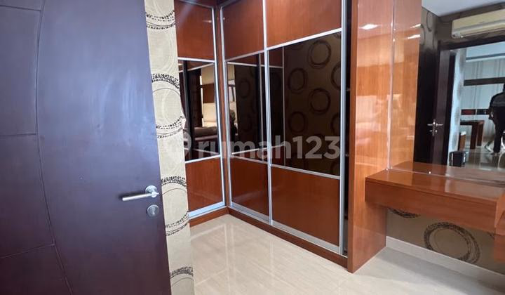 Apartemen Central Park Jual Studio Central Park - Central Park, Jakarta Barat - #641214
