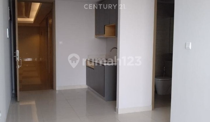 Apartemen Taman Anggrek Jual Studio 65m² - Condominium 1 lantai di Taman #631719