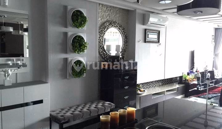 Apartemen Taman Anggrek Jual 3BR 127m² Lt.127 - Dijual Condominium 3 Bedroom C #683698