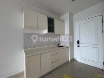 Apartemen Central Park Jual 1BR Central Park - Berlokasi di Central Park, Jak #577393 - foto 2
