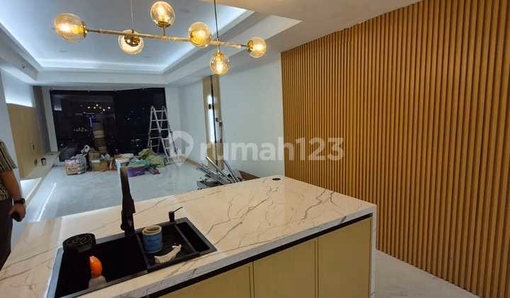 Apartemen Taman Anggrek Jual 2BR - Apartemen 46 lantai di Taman A #703268