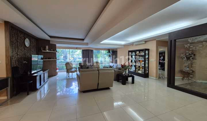 Apartemen Taman Anggrek Jual 4BR - Kesempatan terbatas buat Anda #673903